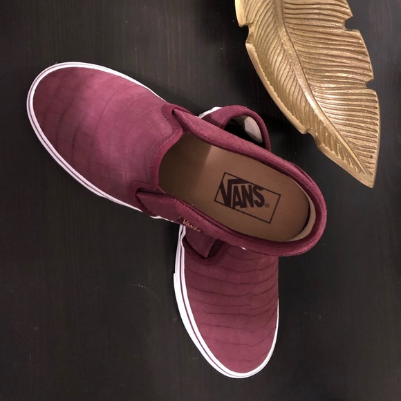 Vans Shoes - Vans loafers Asher Croc Burgundy (New)